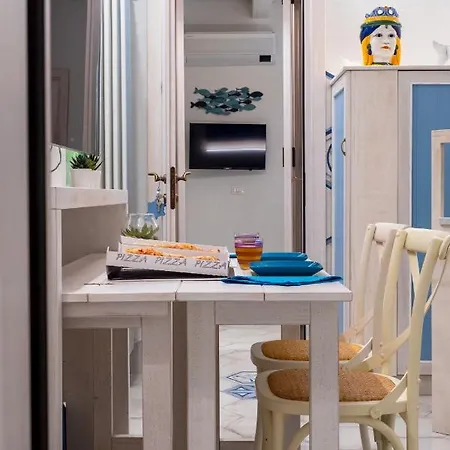 Apartamento Clicka&sleep Caracciolo *