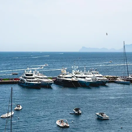 Διαμέρισμα Clicka&sleep Caracciolo